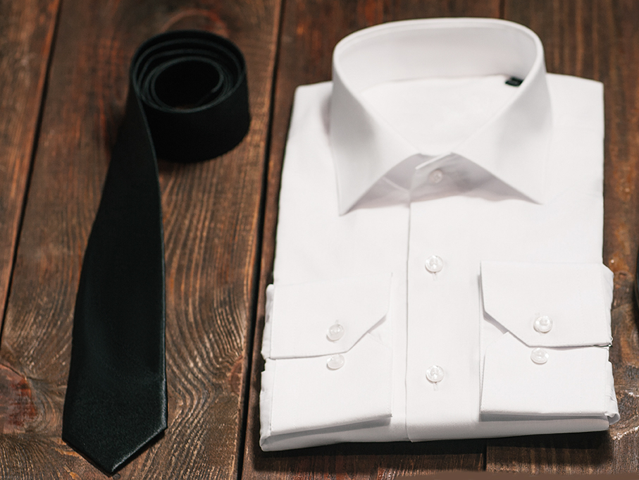 Slips på begravning Välj rätt slipsfärg till begravningen. LÄS HÄR!