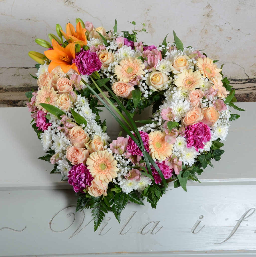 begravningsblommor-hj-rta-begravningskransar-och-blommor-lavendla